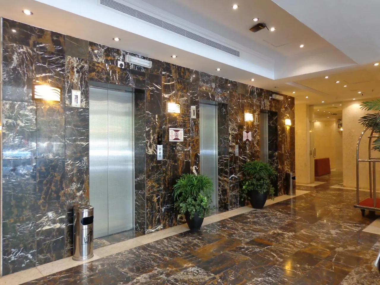 Ekram Al Mansor Hotel Mecca 2*,